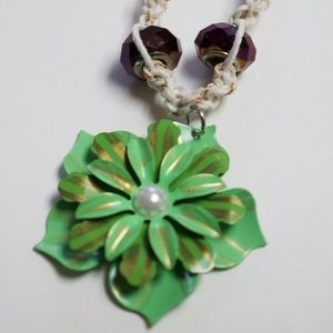 Green pearl flower pendant hemp necklace handmade